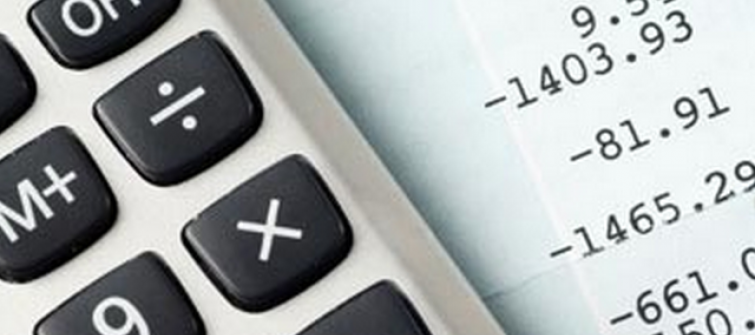 Calculator performing savings calculations