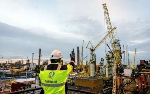 Bilfinger employee overlooking construction site