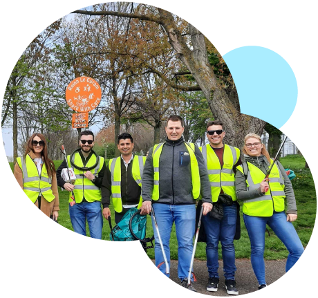 Coupa volunteers