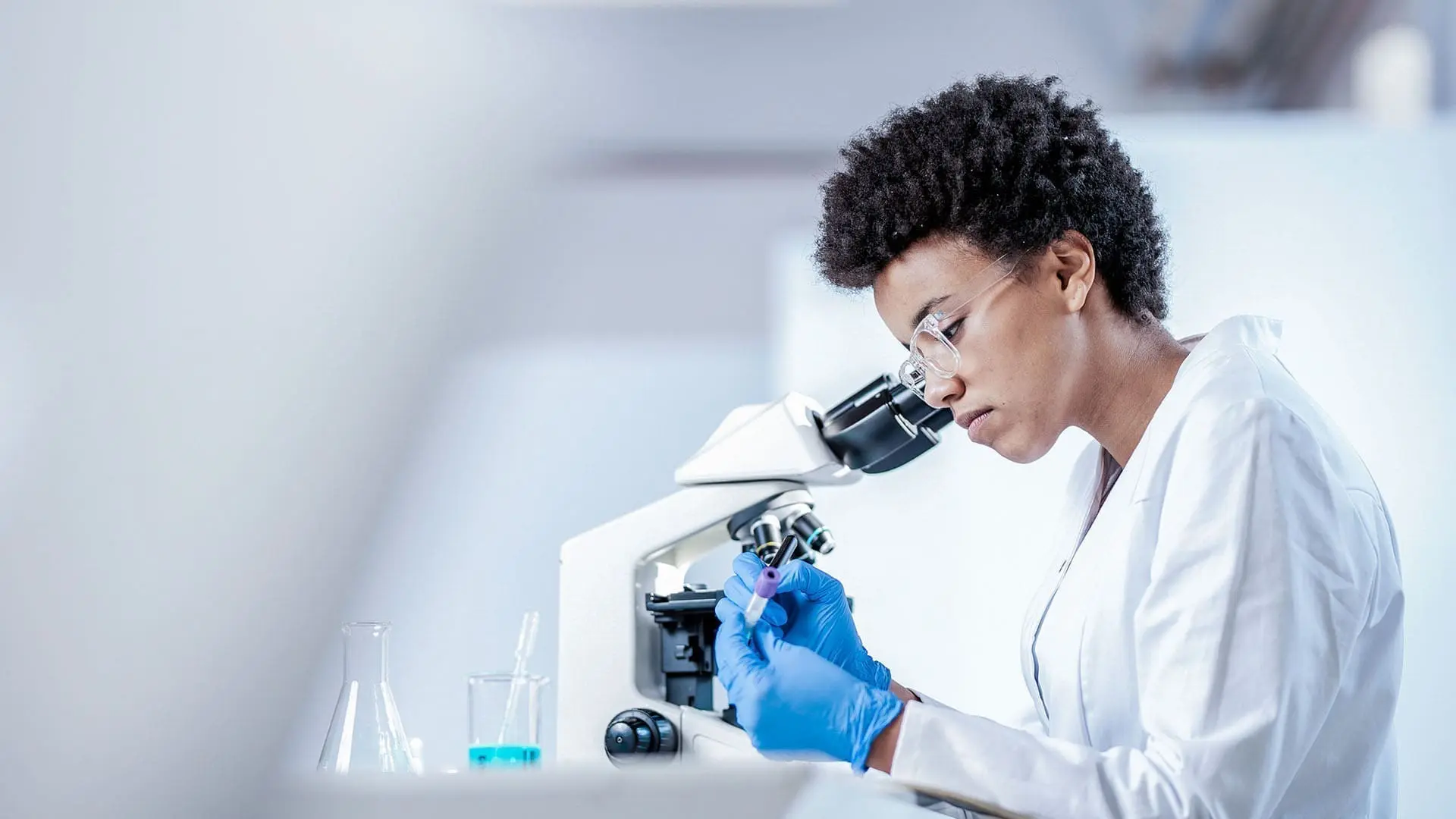 theravance-biopharma-customer-story-1182436133