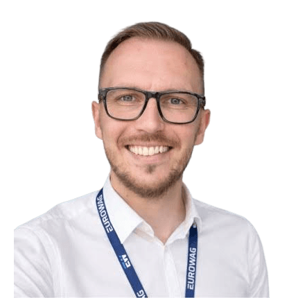 Petr Pdavka Headshot